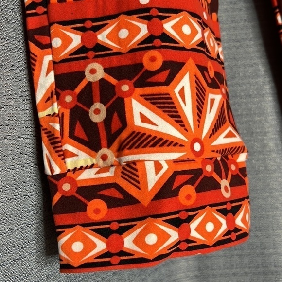 NEW MIX ORANGE PATTERN SMALL STRETCH CAPRI PANTS NEW WITH TAGS - Picture 3 of 7